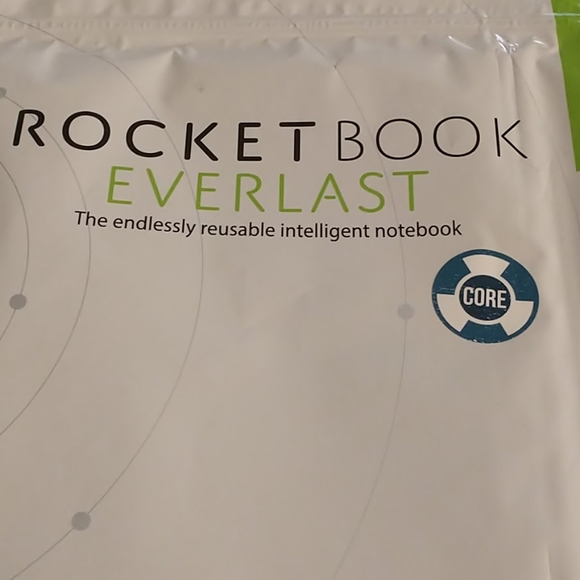 Rocketbook Everlast Core Smart Reusable Intelligen - Picture 2 of 7